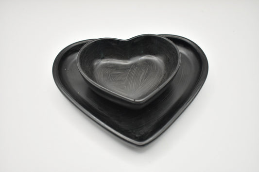Set of 2 Heart-Shaped Bowls