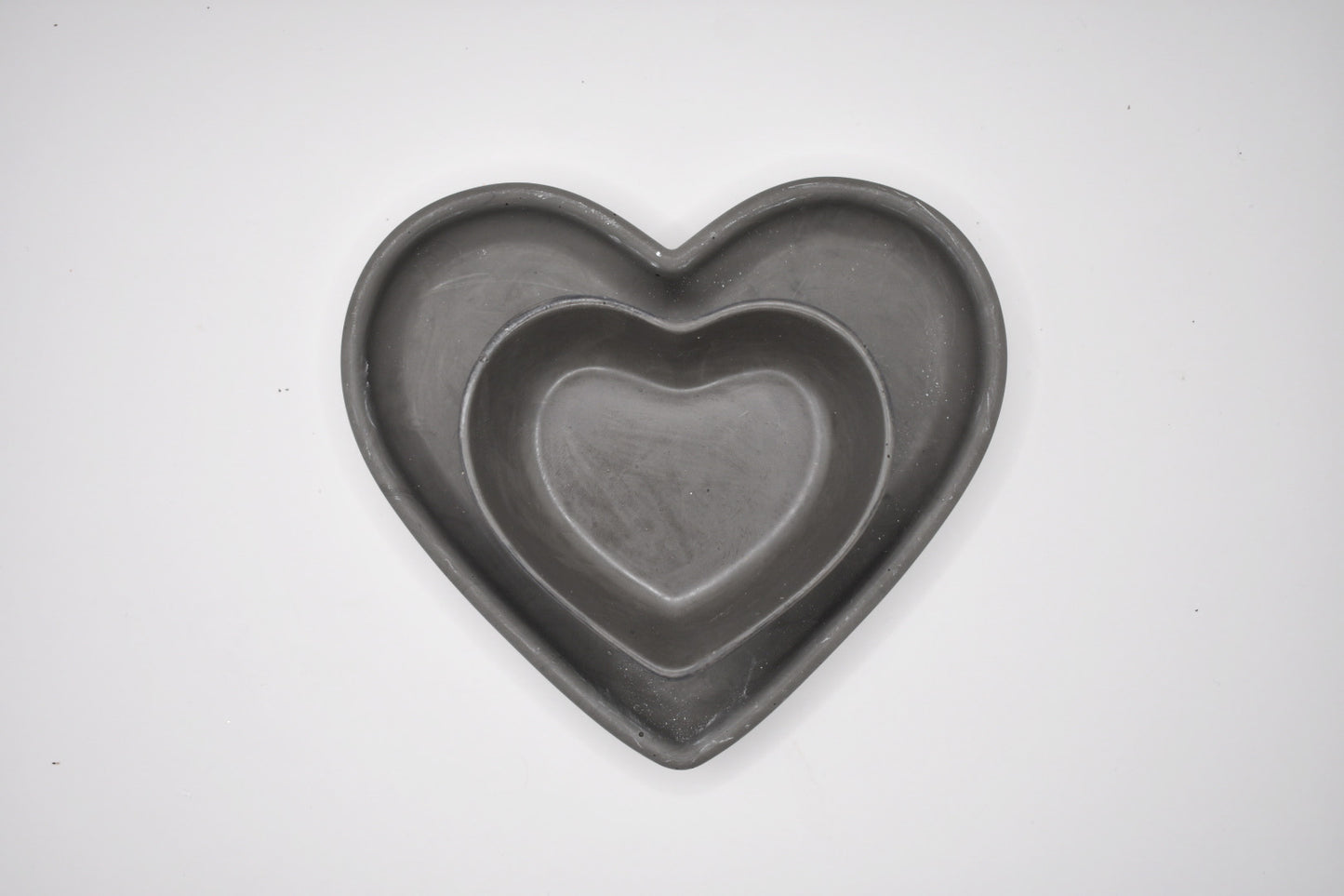 Set of 2 Heart-Shaped Bowls