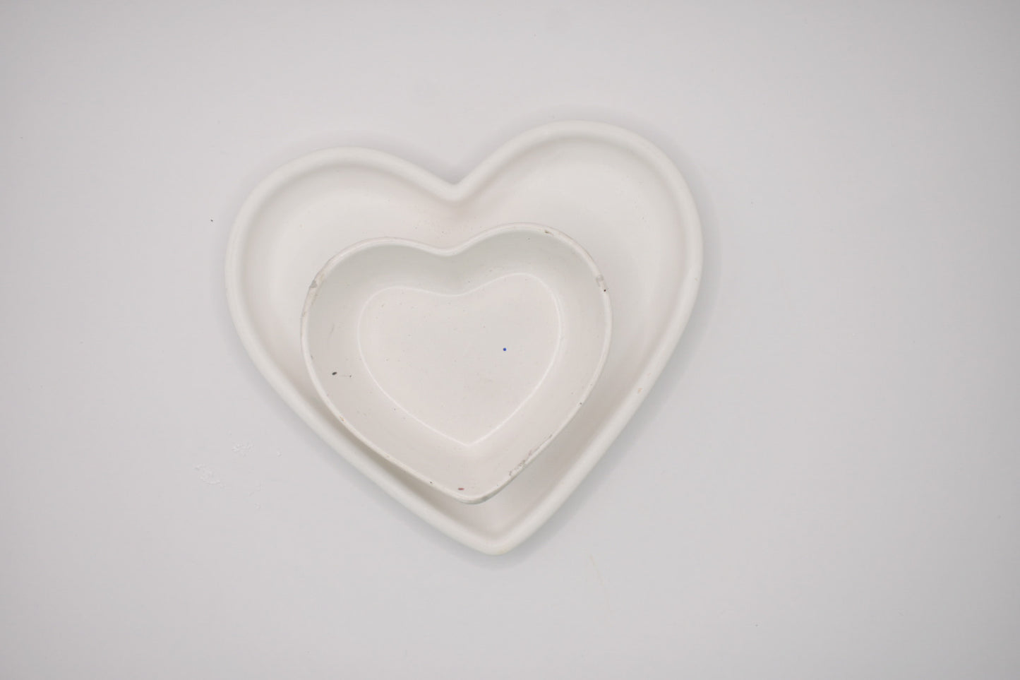 Set of 2 Heart-Shaped Bowls